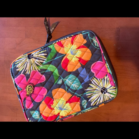 iPad case - Picture 2 of 2